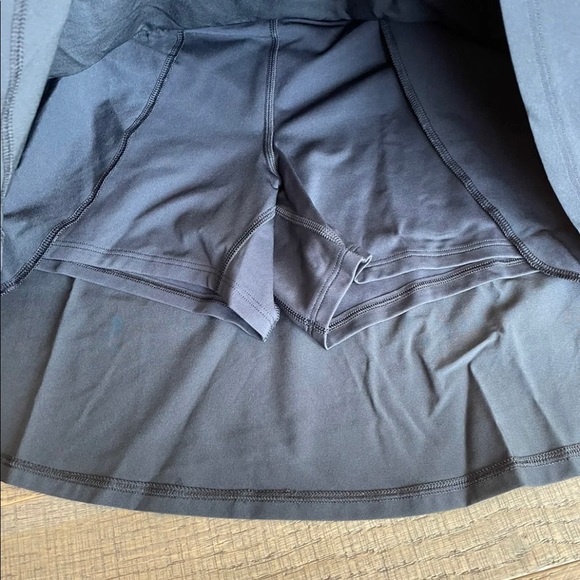 Under Armour Women’s Skort - Picture 3 of 4